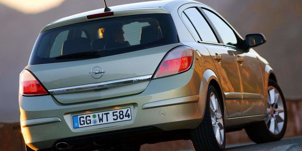 Купить хэтчбек тольятти. Opel Astra Family хэтчбек Киров.