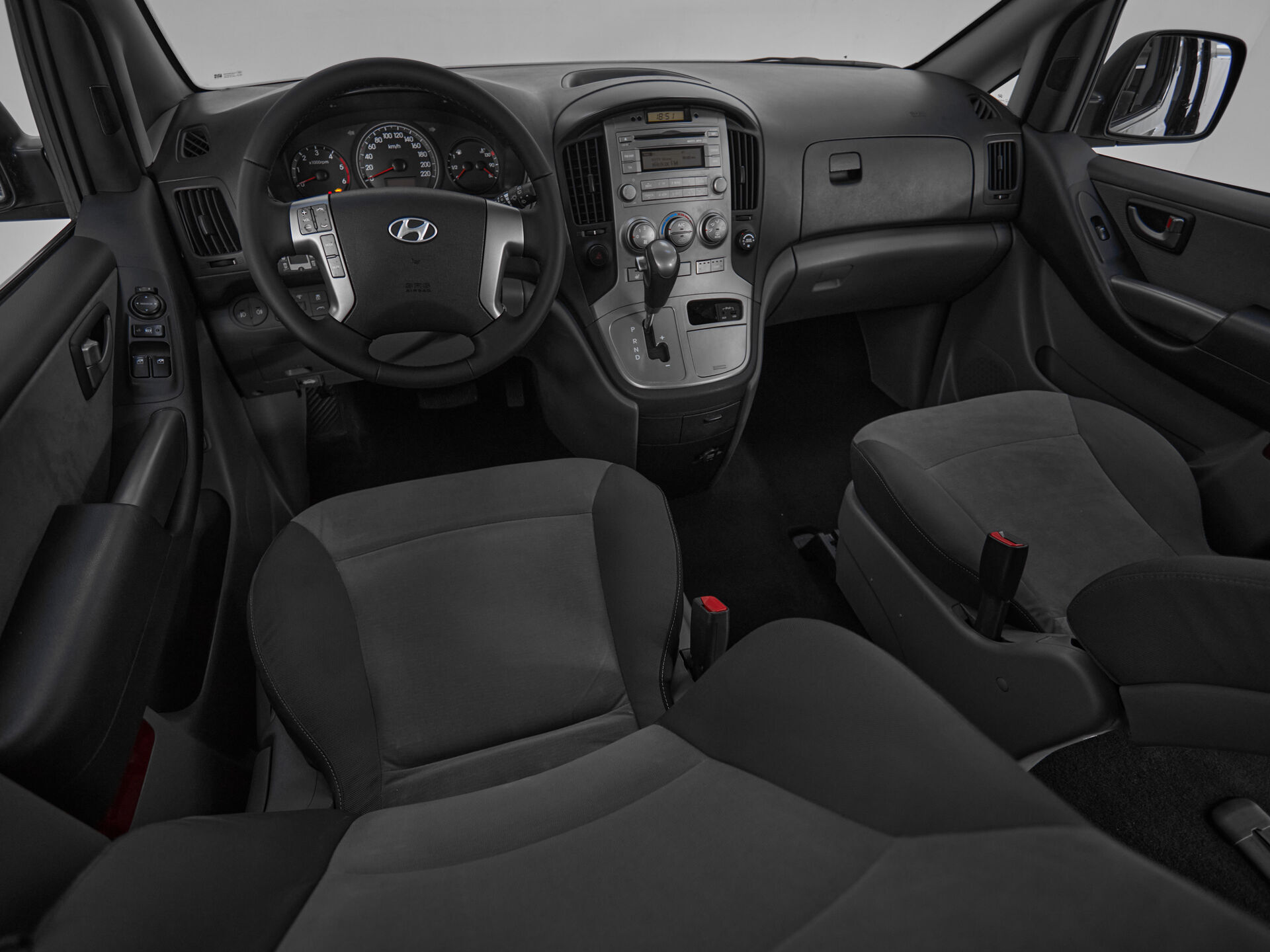 Hyundai H-1