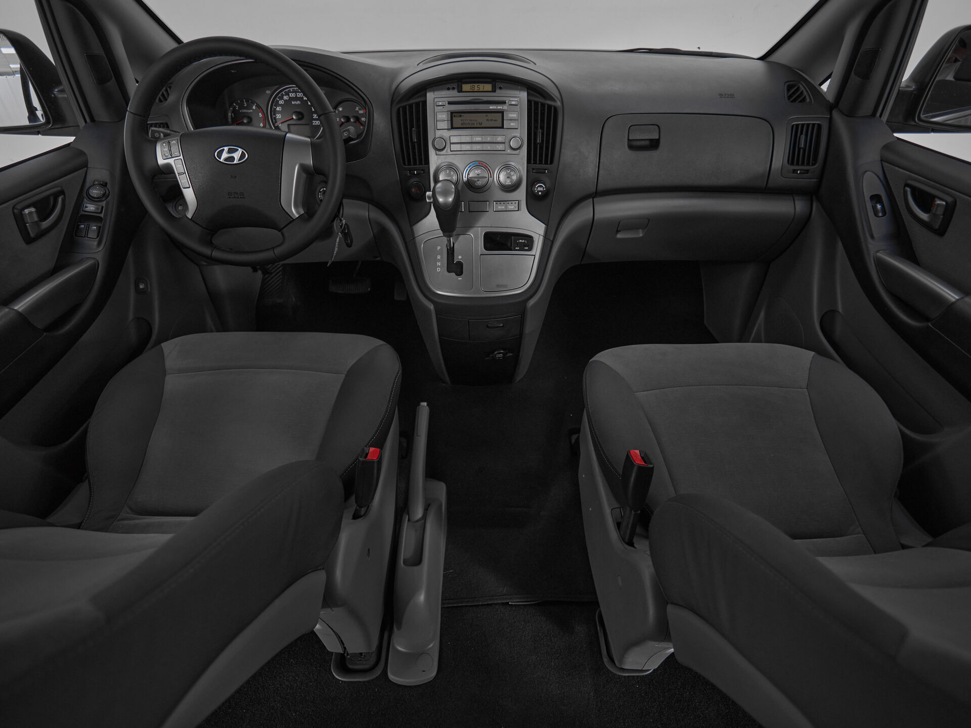 Hyundai H-1