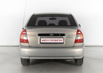 Hyundai Accent Вид 5