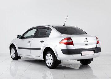 Renault Megane Вид 4