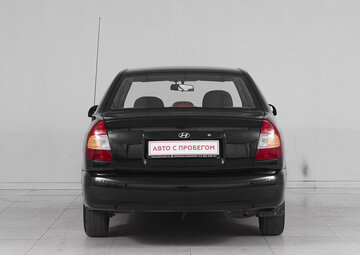 Hyundai Accent Вид 5