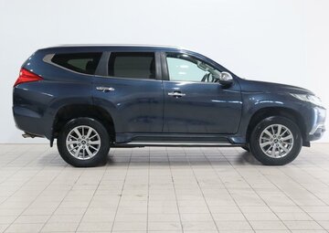 Mitsubishi Pajero Sport Вид 3