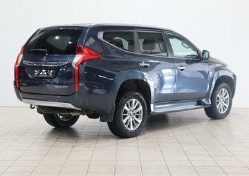 Mitsubishi Pajero Sport Вид 4