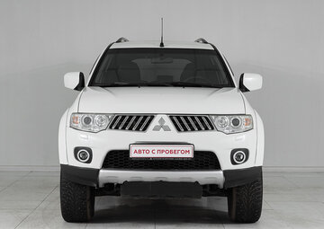 Mitsubishi Pajero Sport Вид 2