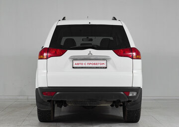 Mitsubishi Pajero Sport Вид 5