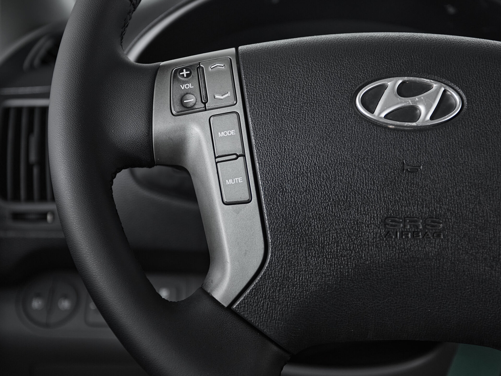 Hyundai H-1