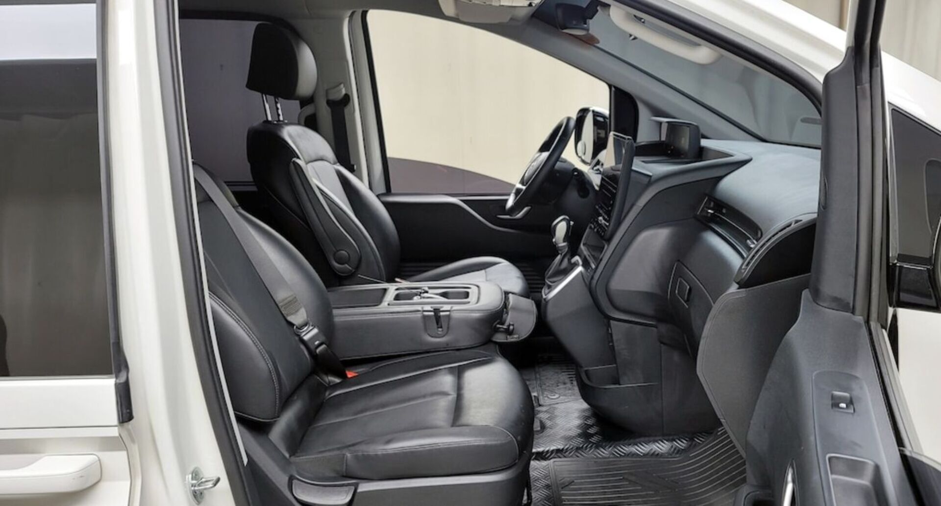Hyundai H-1