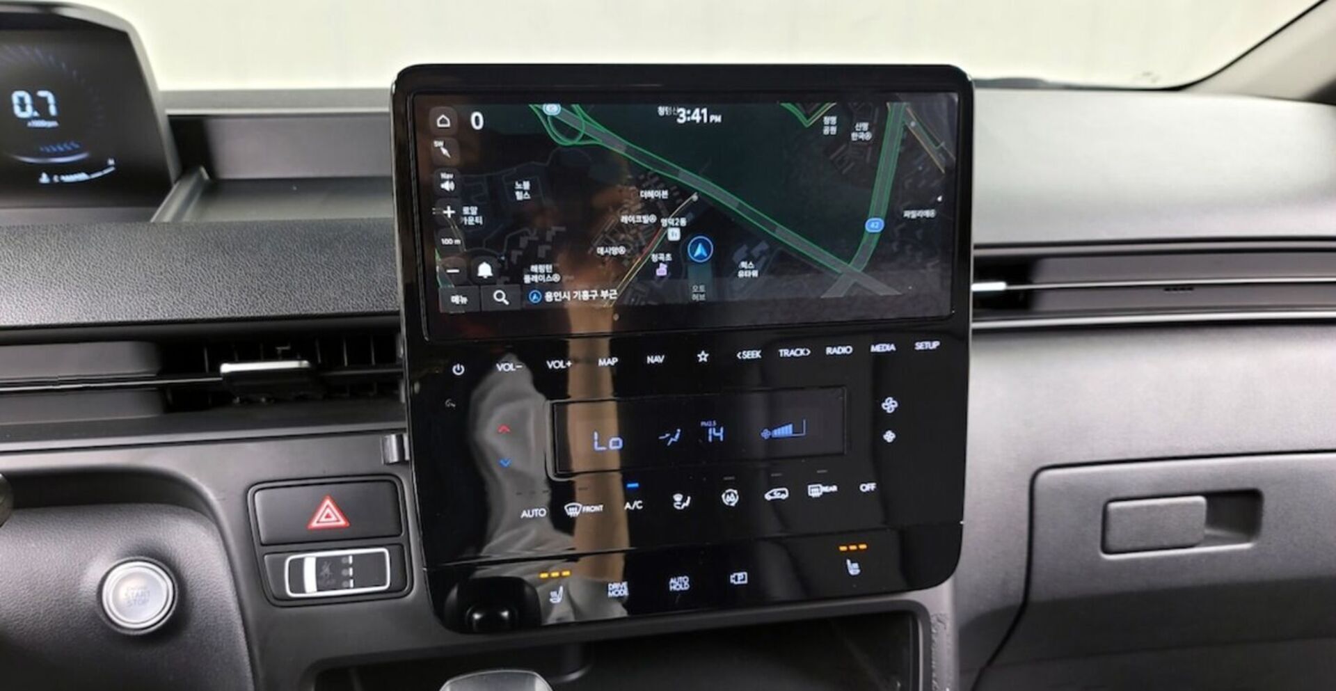 Hyundai H-1