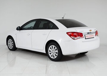 Chevrolet Cruze Вид 4