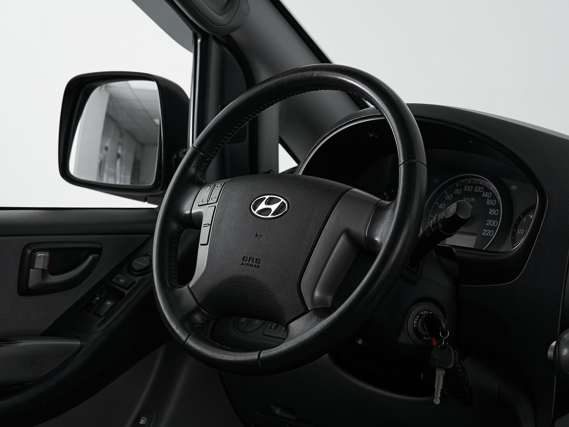 Hyundai H-1