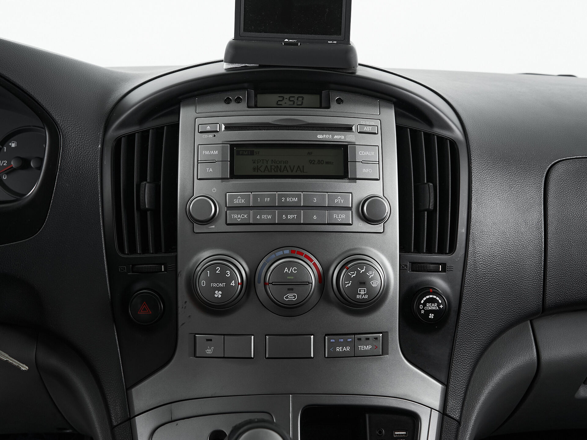 Hyundai H-1