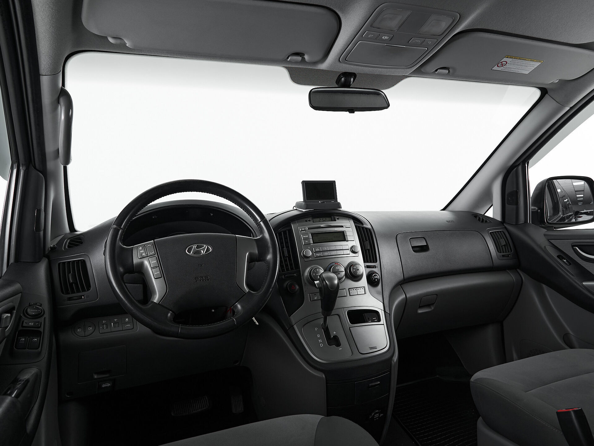 Hyundai H-1