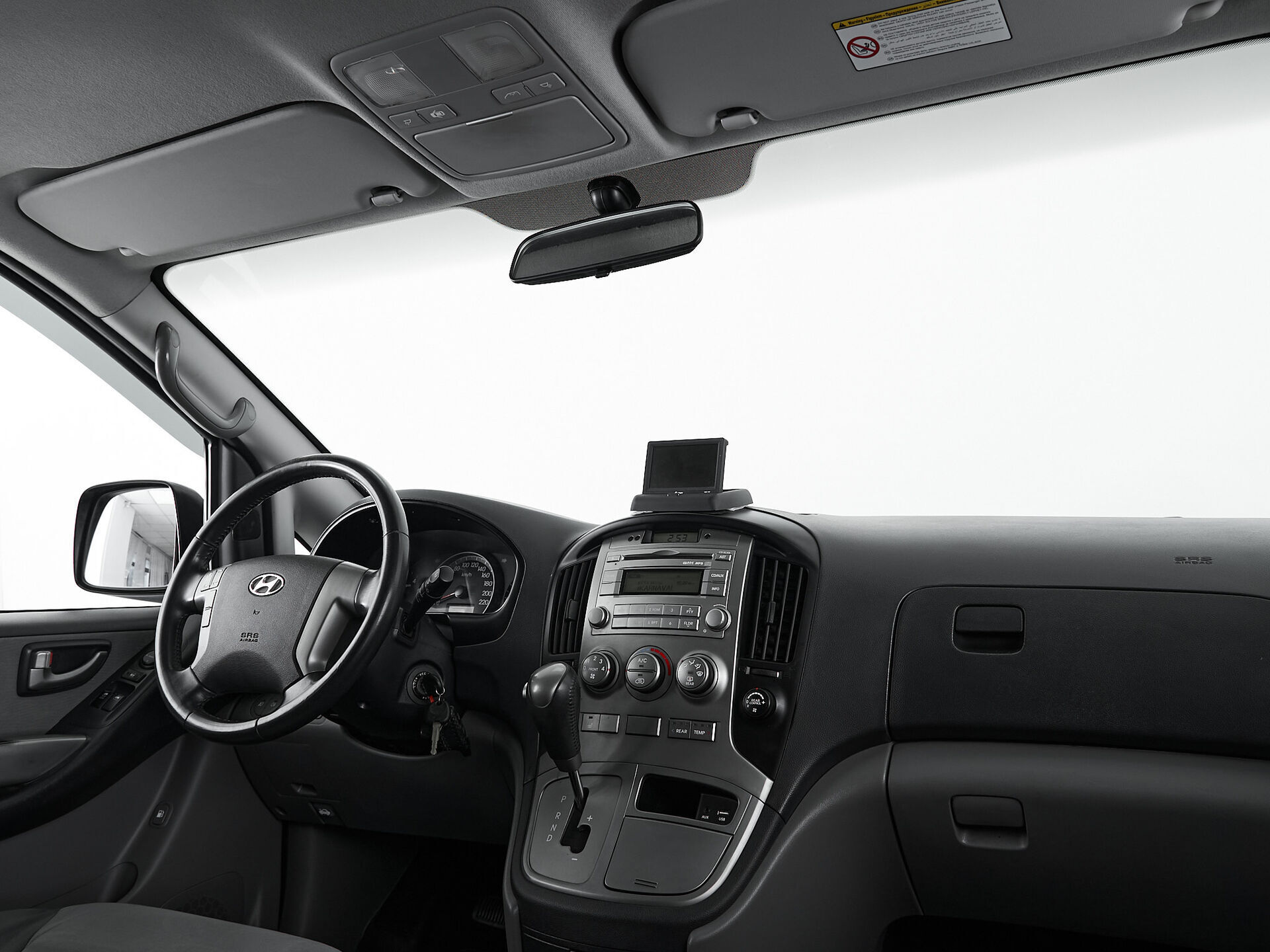Hyundai H-1