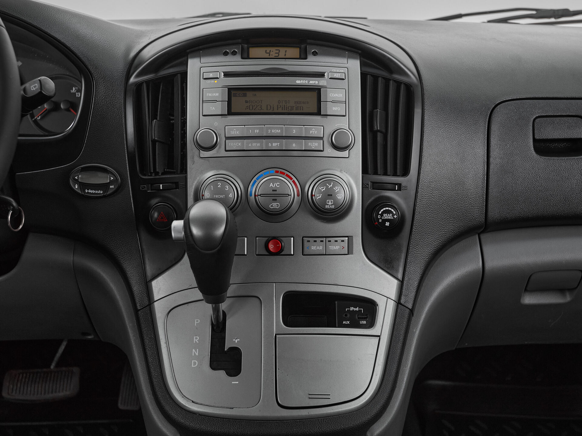 Hyundai H-1