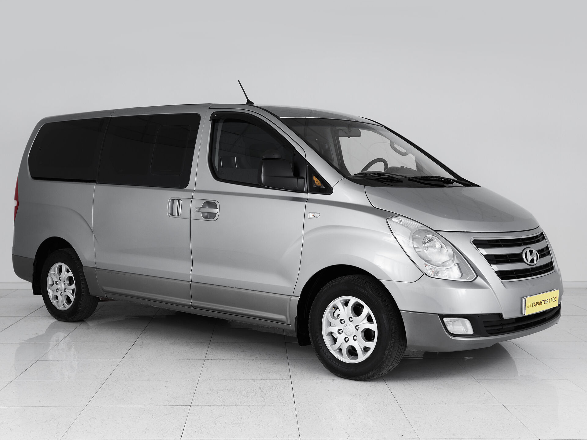 Hyundai H-1