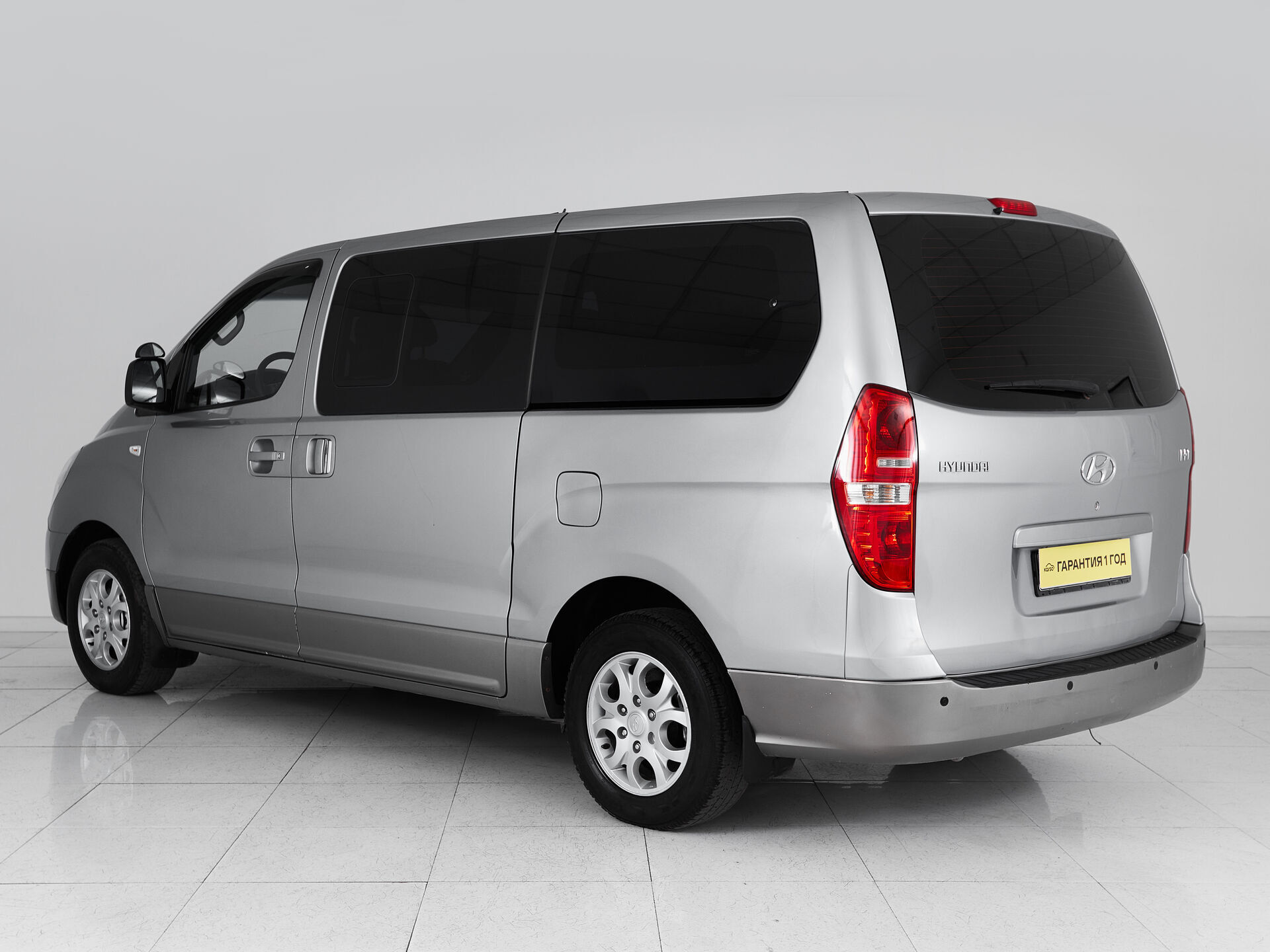Hyundai H-1
