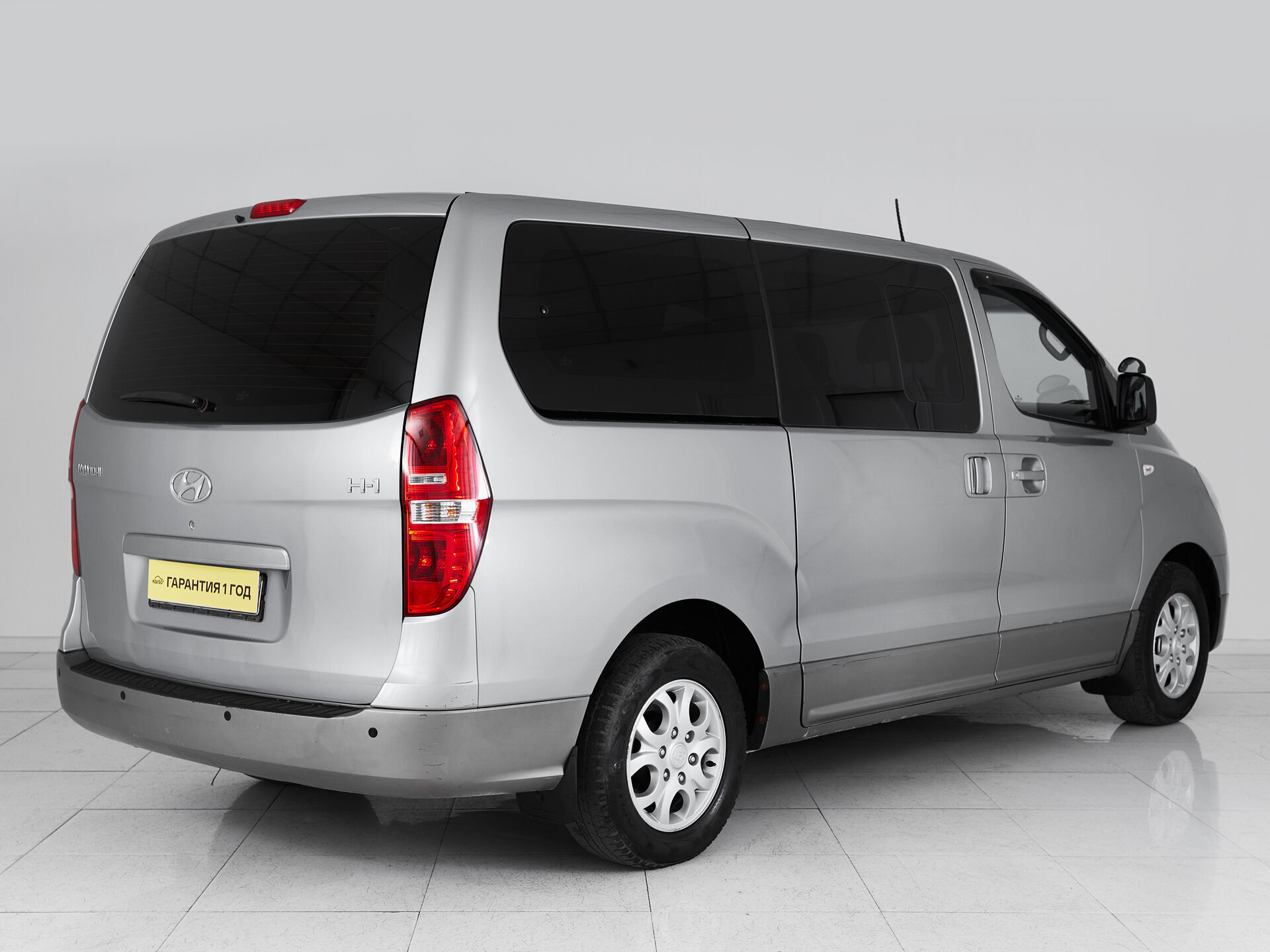 Hyundai H-1