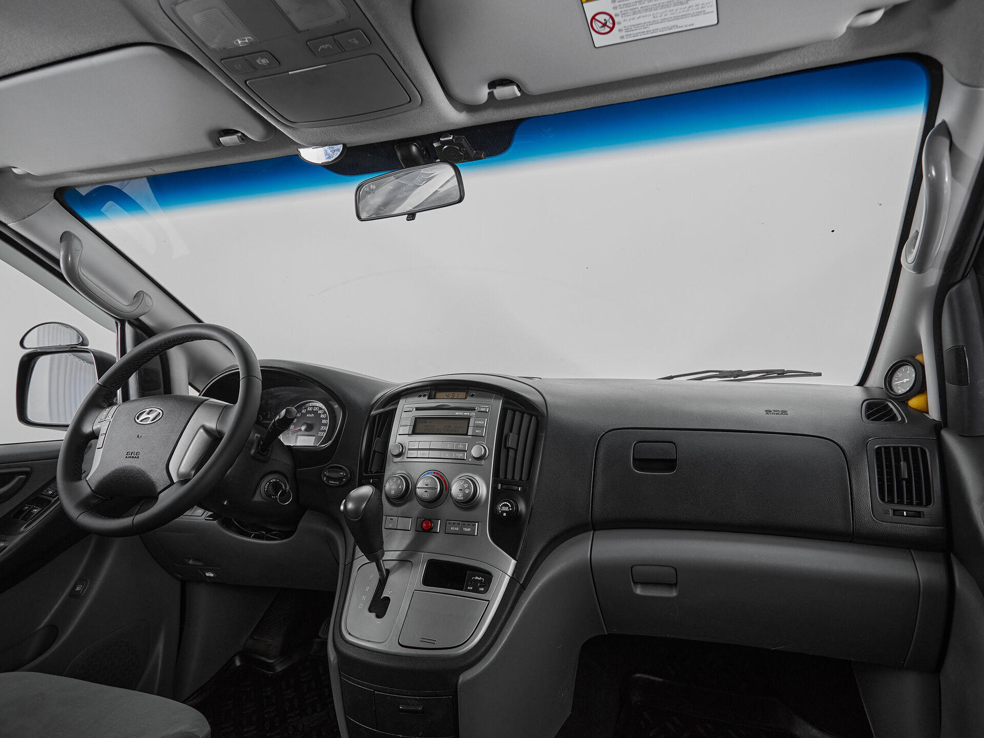 Hyundai H-1