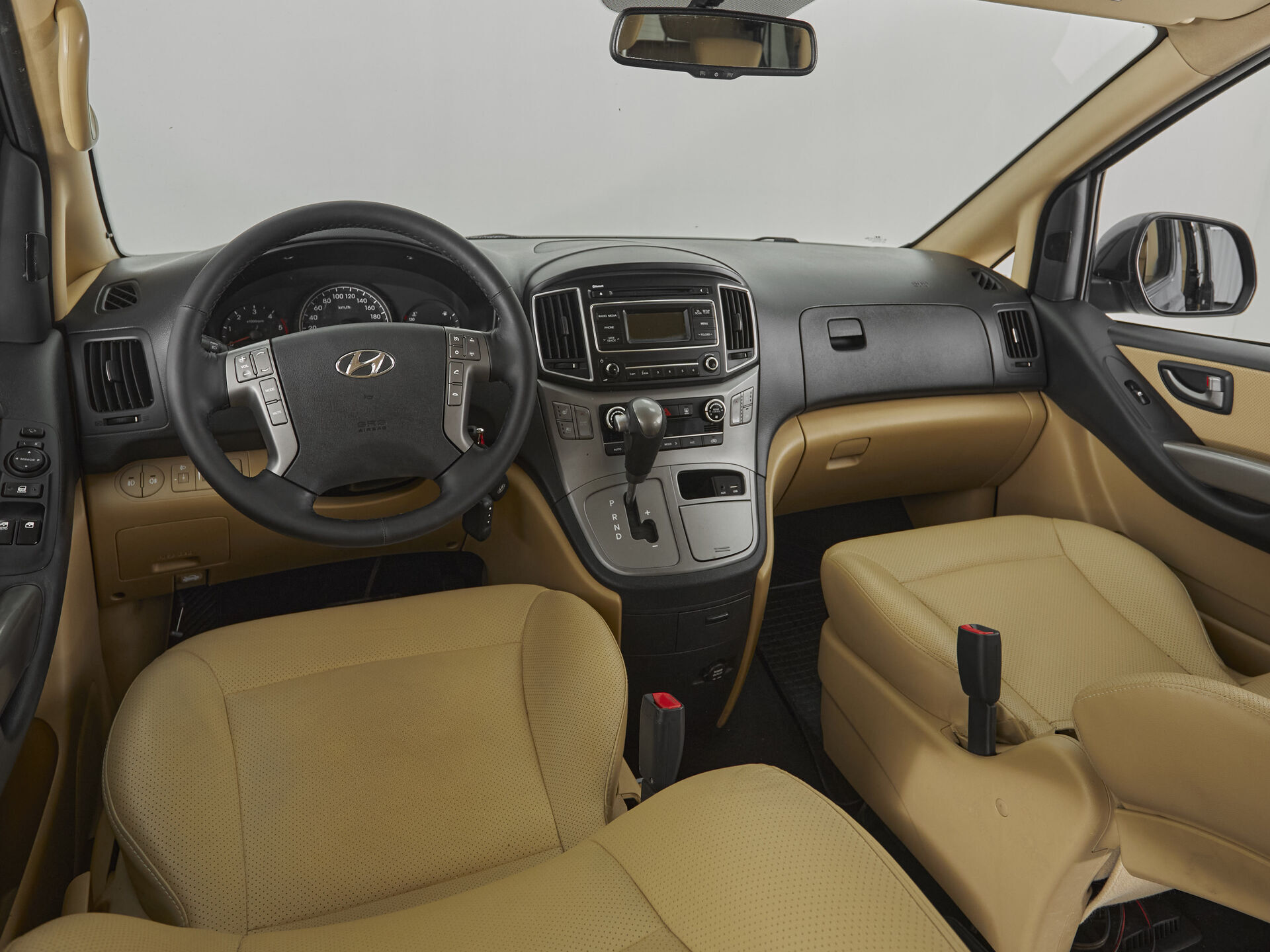 Hyundai H-1