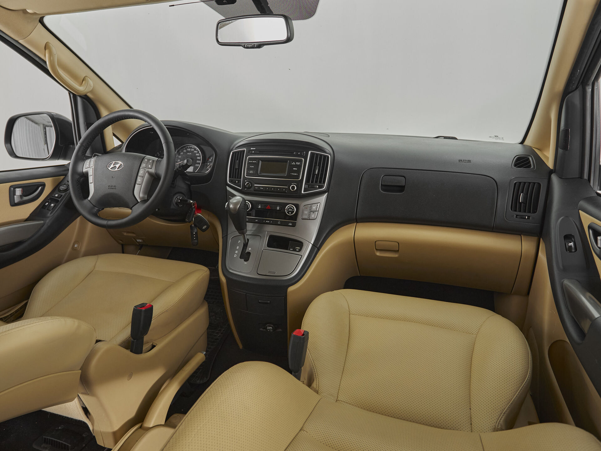 Hyundai H-1