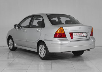 Suzuki Liana Вид 4