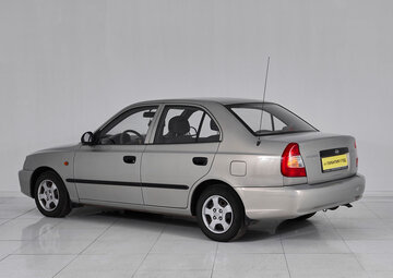 Hyundai Accent Вид 4