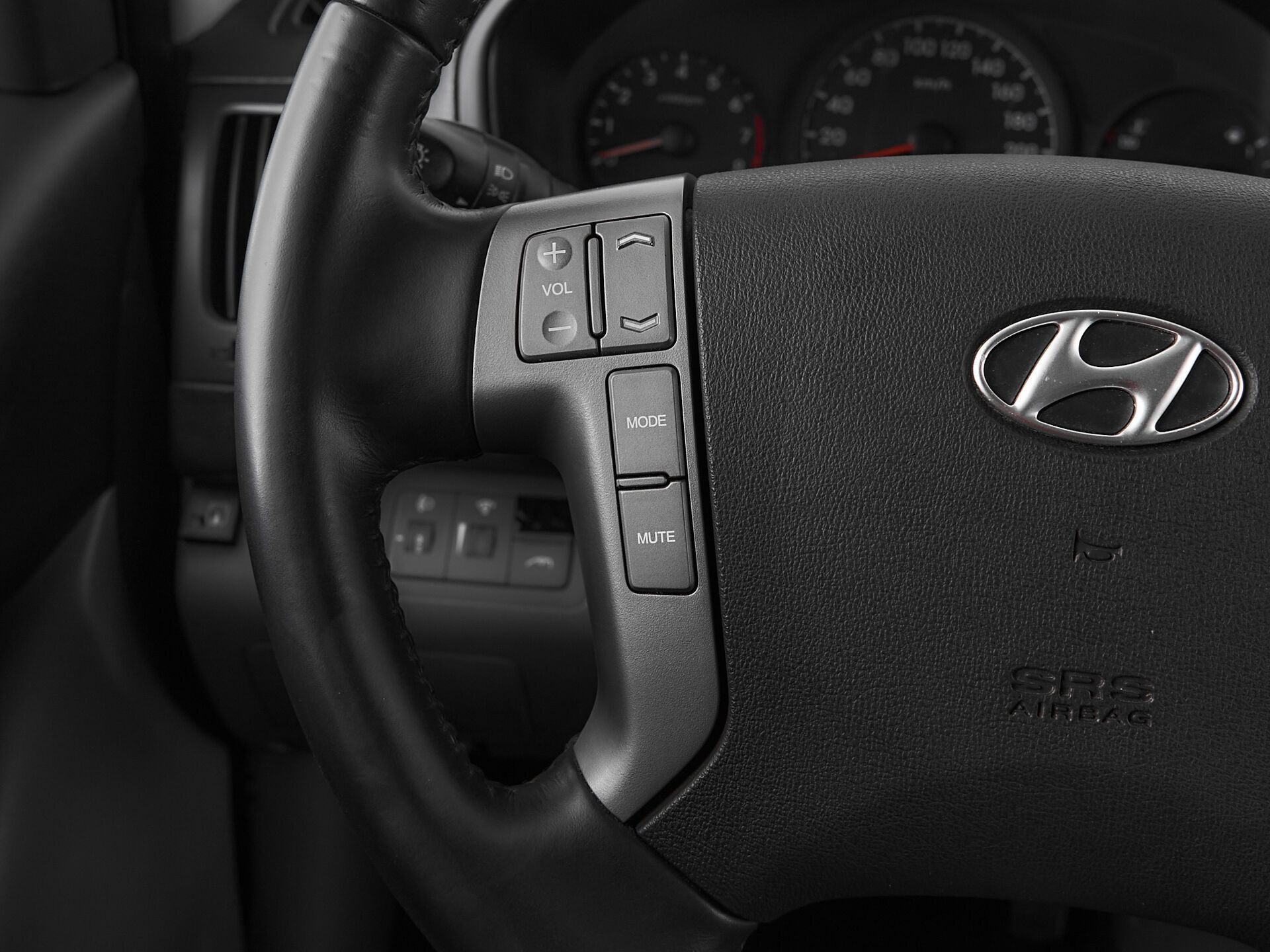 Hyundai H-1
