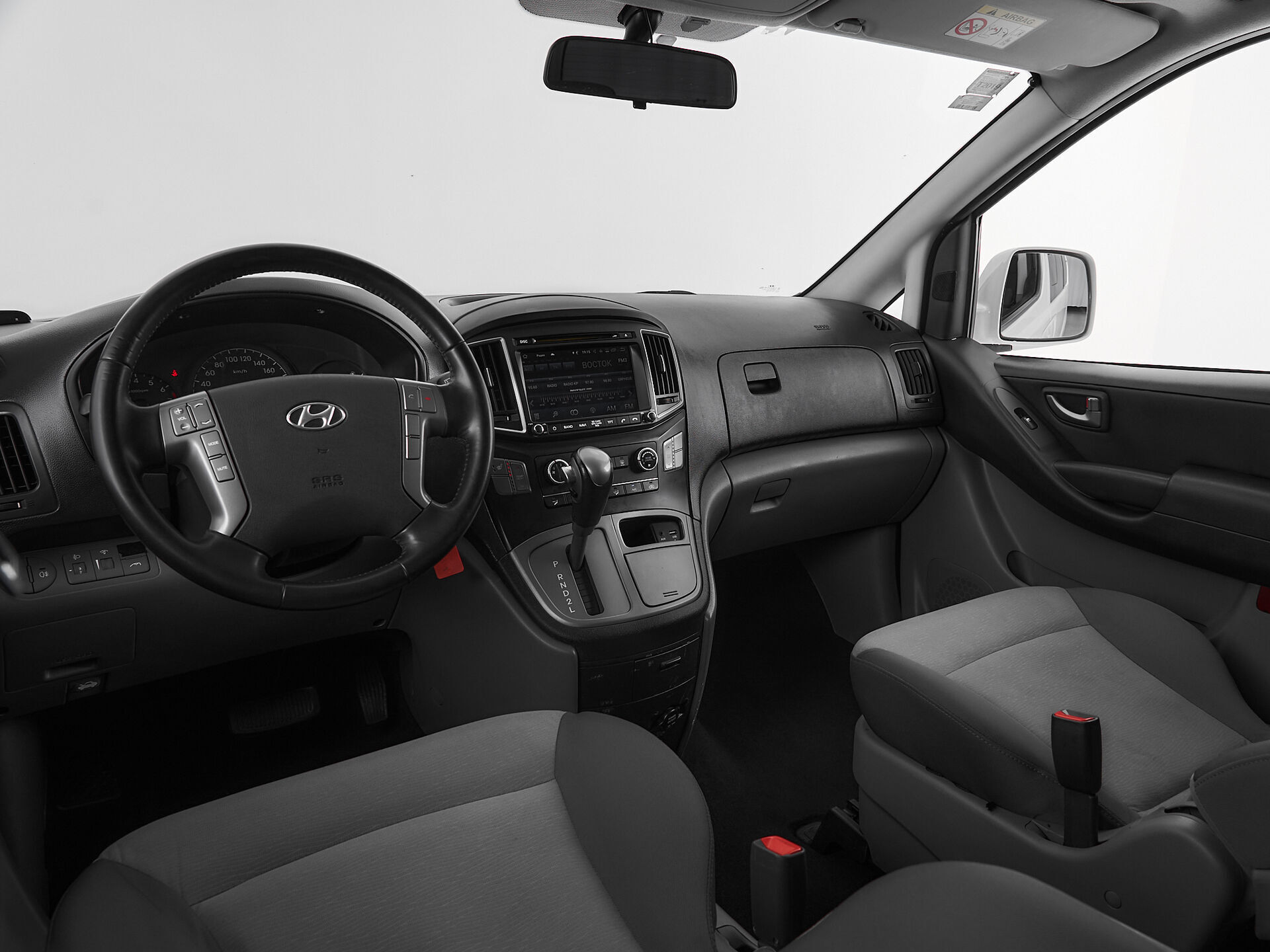 Hyundai H-1