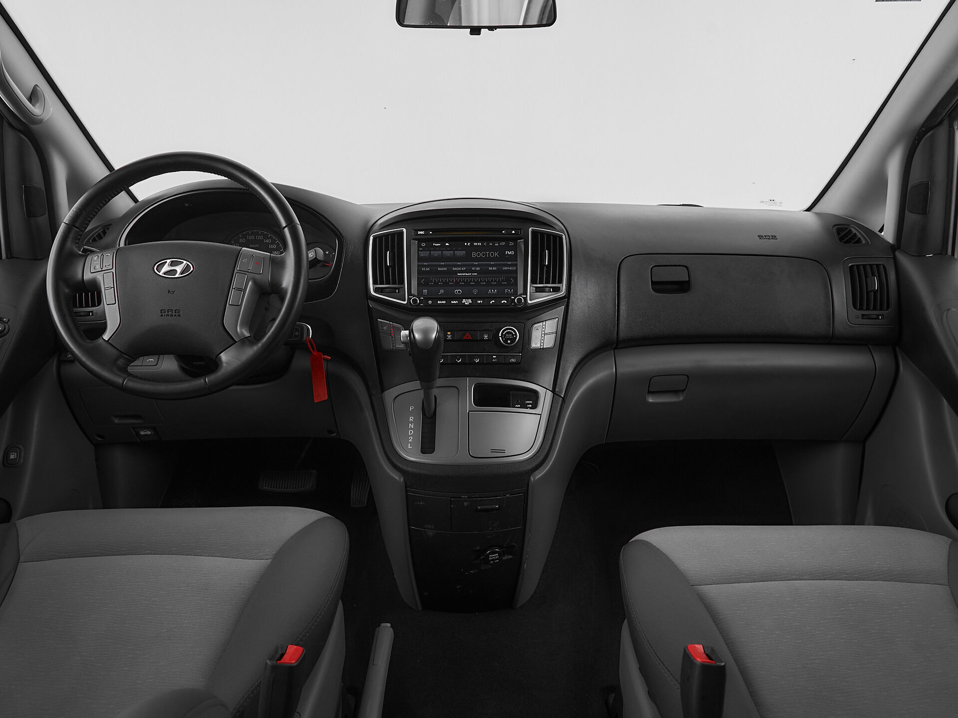 Hyundai H-1