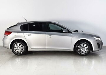 Chevrolet Cruze Вид 4
