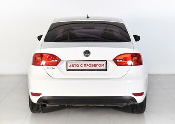 Volkswagen Jetta Вид 4